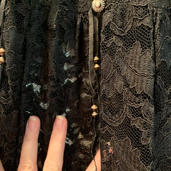 black lace tiered skirt with leather and bead ties one size great condition - Picture 3 of 8